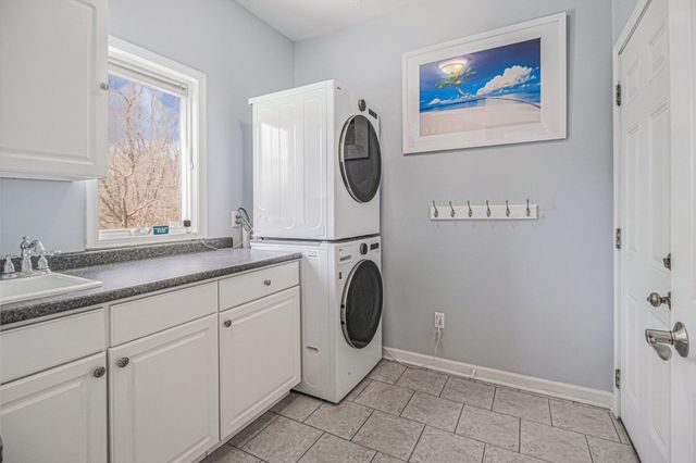 10588 Erie Drive, Crown Point, IN 46307