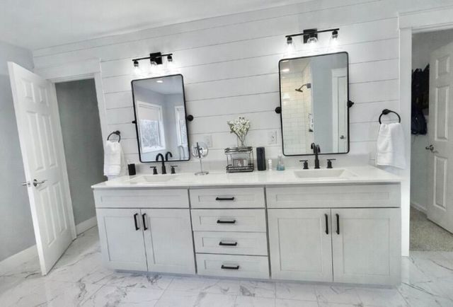 10588 Erie Drive, Crown Point, IN 46307