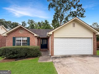 106 Oakwood Circle, Stockbridge, GA 30281