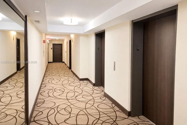 20505 E Country Club Drive 1033, Aventura, FL 33180