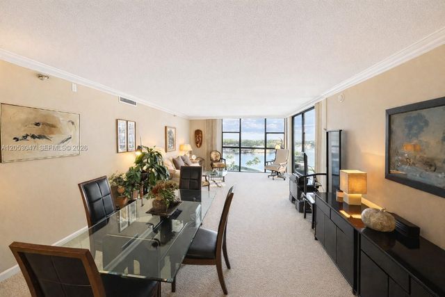 20505 E Country Club Drive 1033, Aventura, FL 33180