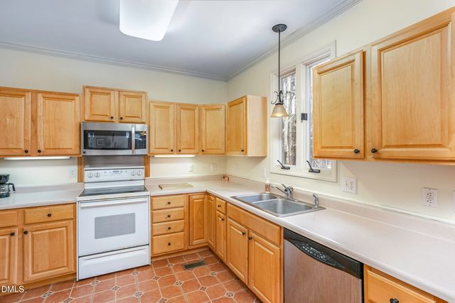 4216 Hope Valley Drive, Hillsborough, NC 27278