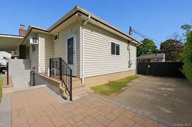 313 2nd Avenue, Brentwood, NY 11717