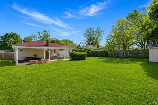 313 2nd Avenue, Brentwood, NY 11717