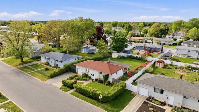 313 2nd Avenue, Brentwood, NY 11717