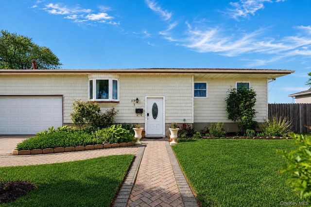 313 2nd Avenue, Brentwood, NY 11717
