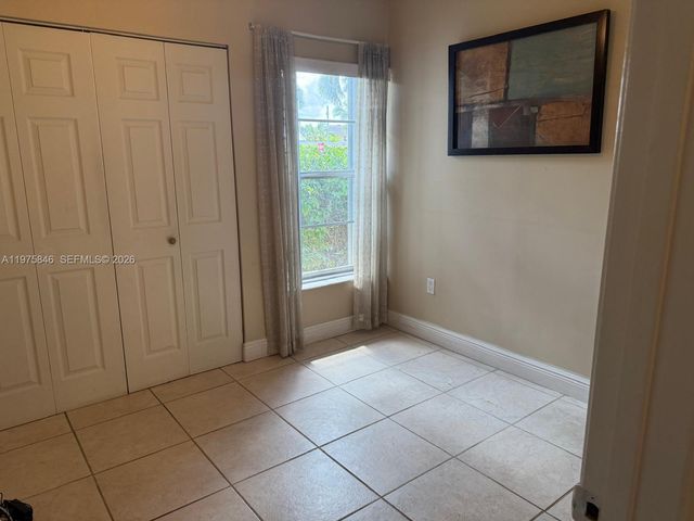 15390 SW 76th Ter 105, Miami, FL 33193