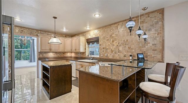 2429 WHIPPOORWILL CIRCLE, Sarasota, FL 34231