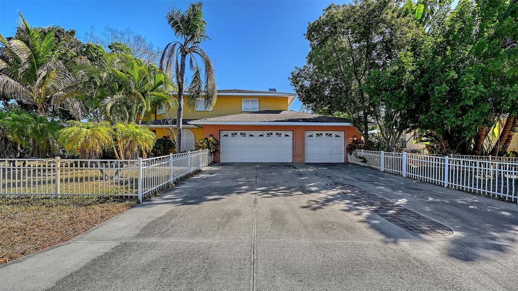 2429 WHIPPOORWILL CIRCLE, Sarasota, FL 34231
