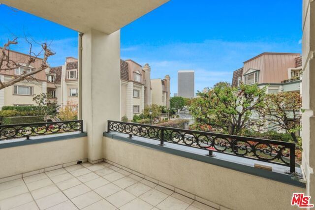 10106 EMPYREAN Way 202, Los Angeles, CA 90067