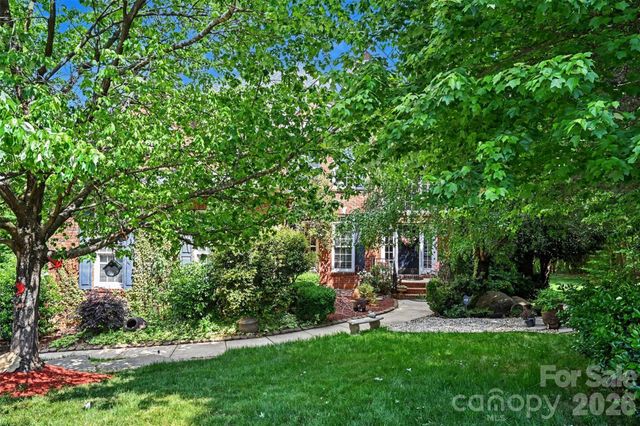 952 Hickory Stick Drive, Fort Mill, SC 29715