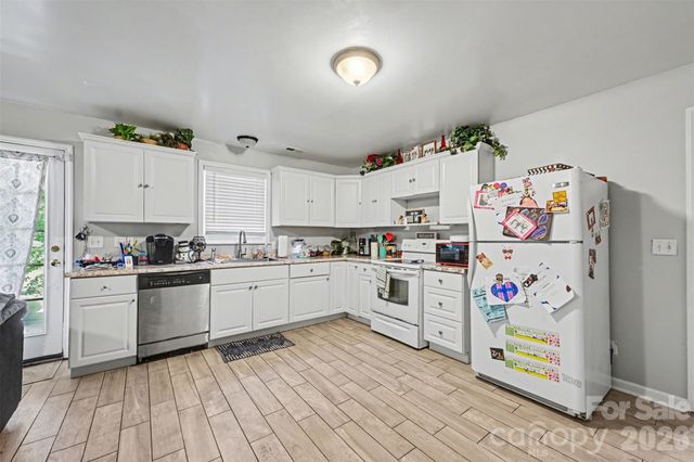 952 Hickory Stick Drive, Fort Mill, SC 29715