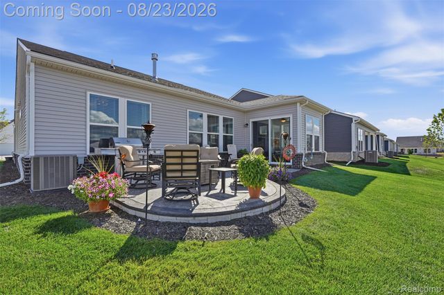 4144 Dogwood Drive, Milford Charter Township, MI 48381