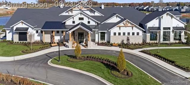 4144 Dogwood Drive, Milford Charter Township, MI 48381