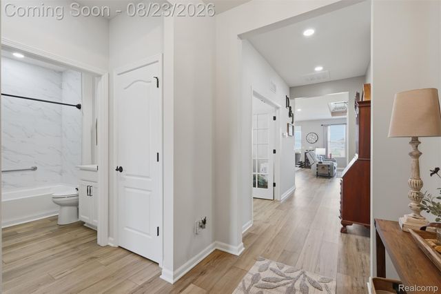 4144 Dogwood Drive, Milford Charter Township, MI 48381