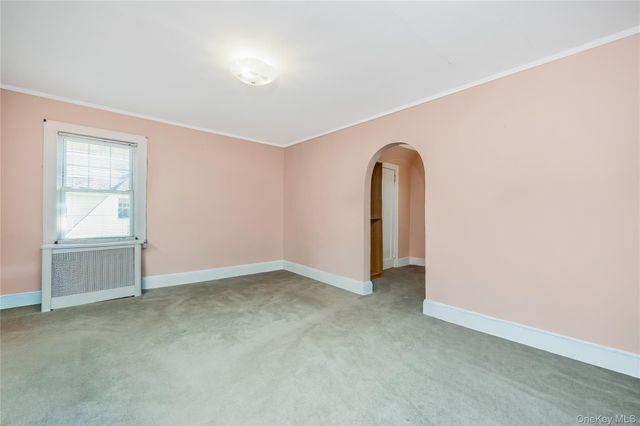 81 Marshall Avenue, Floral Park, NY 11001