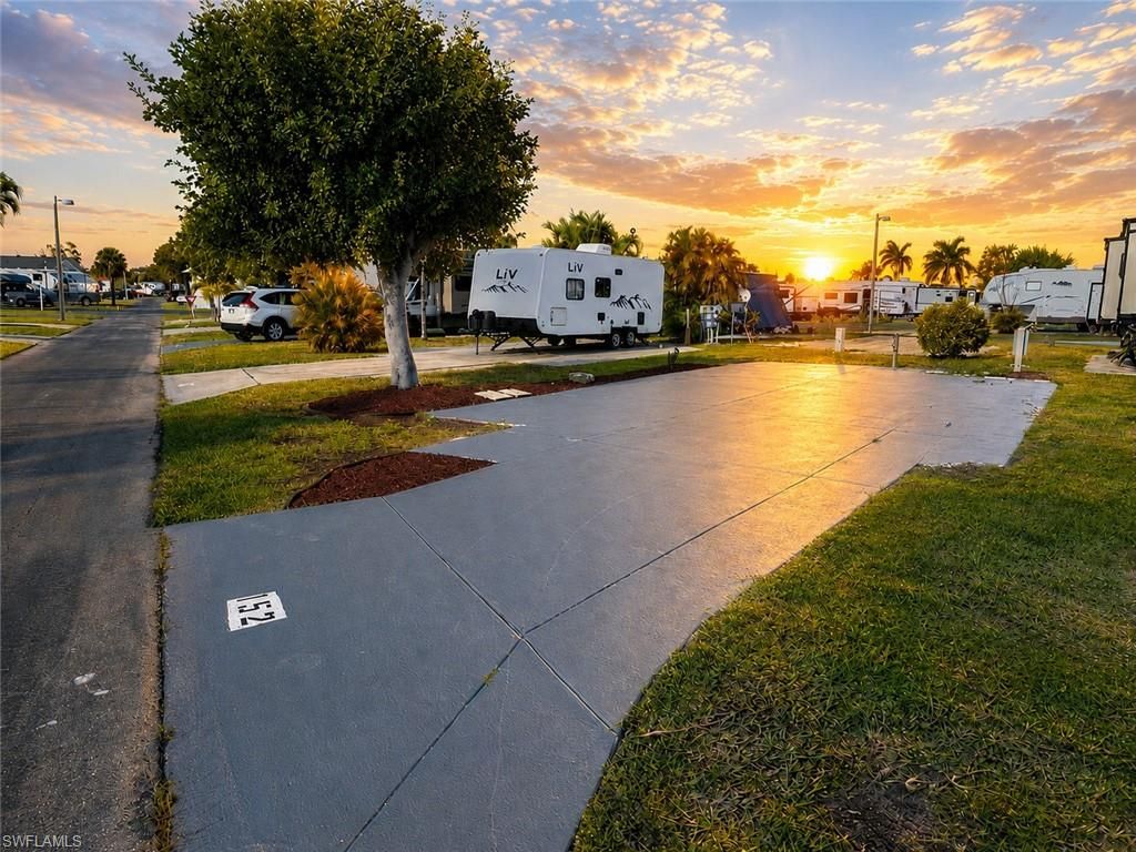 19681 Summerlin #152 RD, FORT MYERS, FL 33908 — exterior