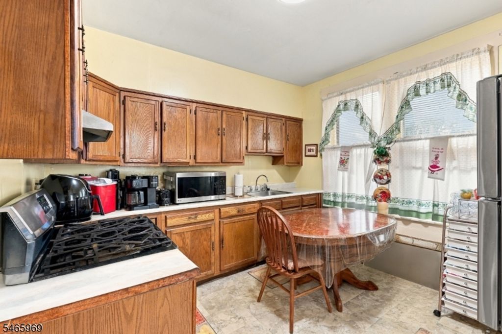 362 E 30Th St, Paterson City, NJ 07504 — photo 4