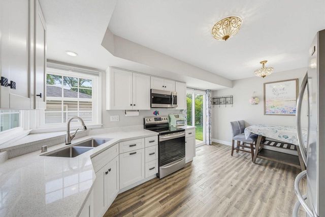 6619 Manchester DRIVE, Greendale, WI 53129