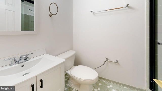2303 MCGREGOR CT, Vienna, VA 22182