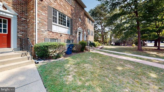 2303 MCGREGOR CT, Vienna, VA 22182