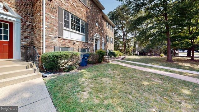 2303 MCGREGOR CT, Vienna, VA 22182