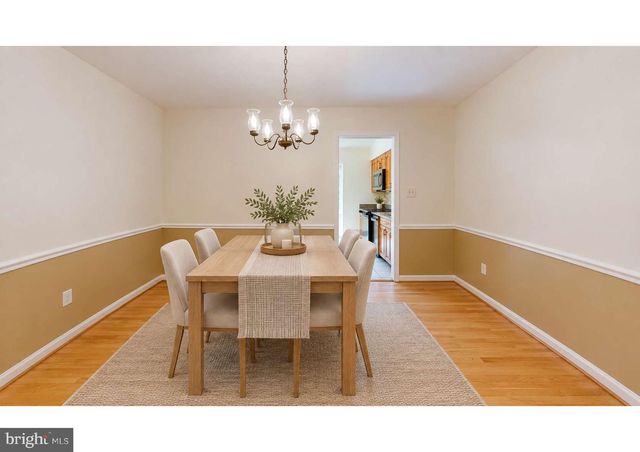 2303 MCGREGOR CT, Vienna, VA 22182