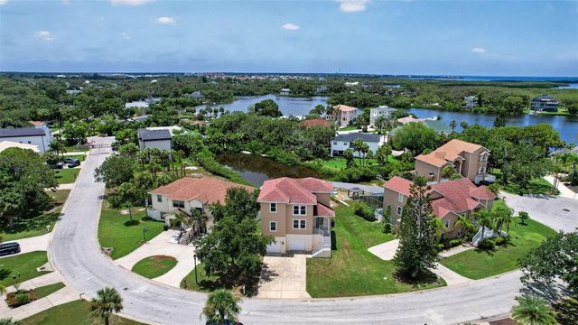 7327 BRIGHTWATERS COURT, New Port Richey, FL 34652