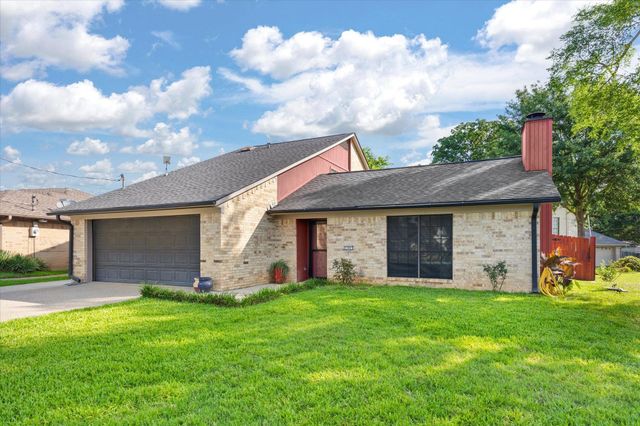 302 Cindi Ct., Longview, TX 75605