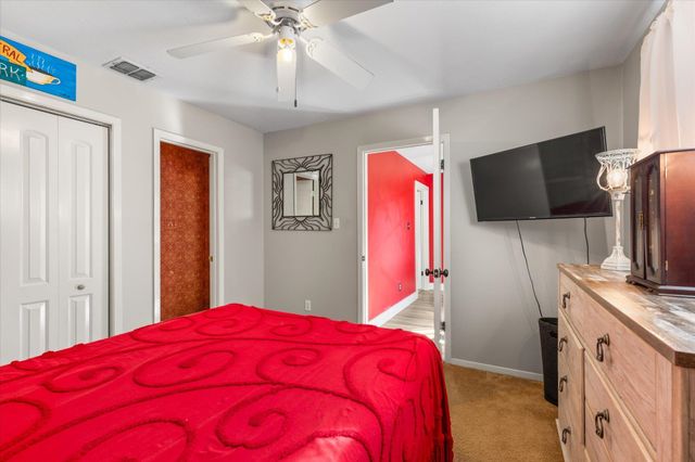 302 Cindi Ct., Longview, TX 75605