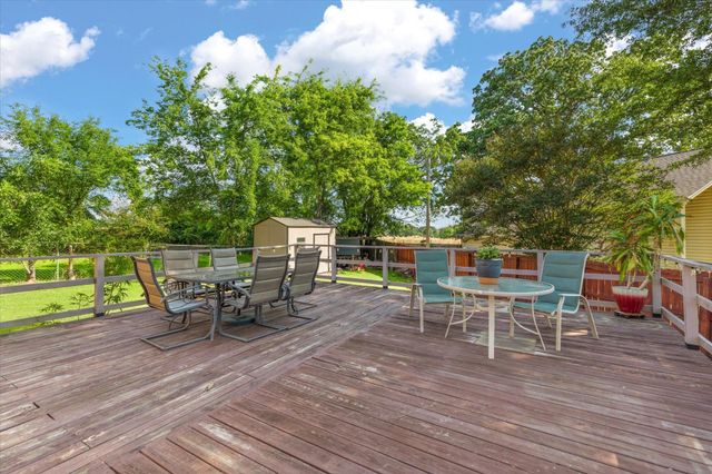 302 Cindi Ct., Longview, TX 75605