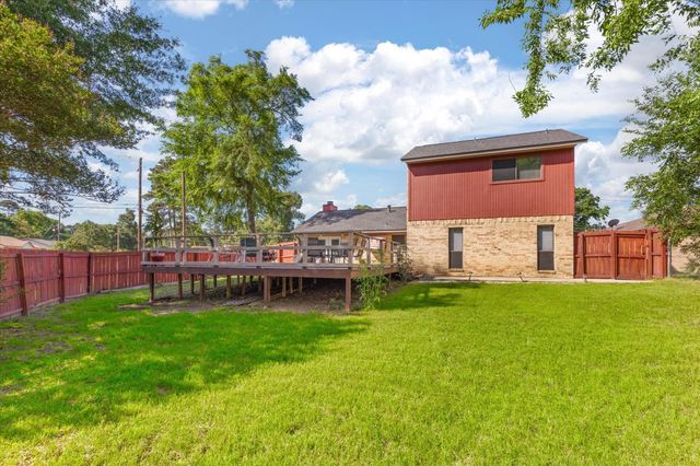 302 Cindi Ct., Longview, TX 75605