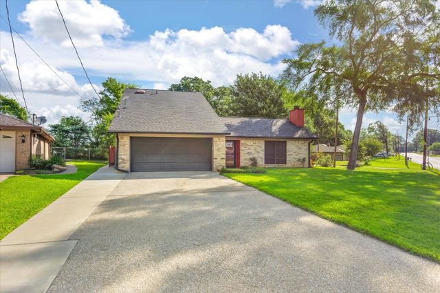 302 Cindi Ct., Longview, TX 75605