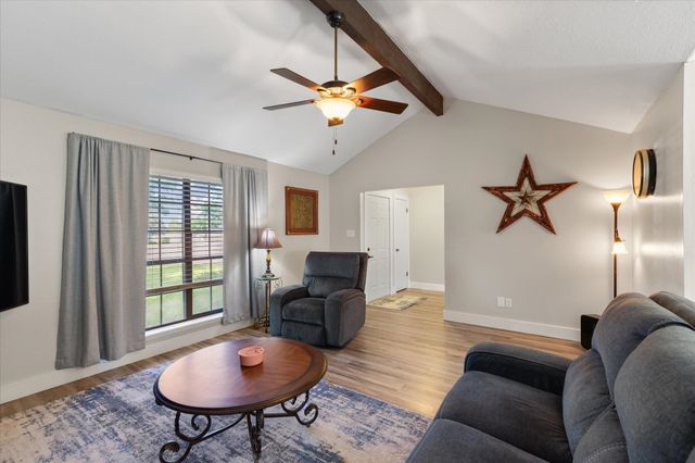 302 Cindi Ct., Longview, TX 75605