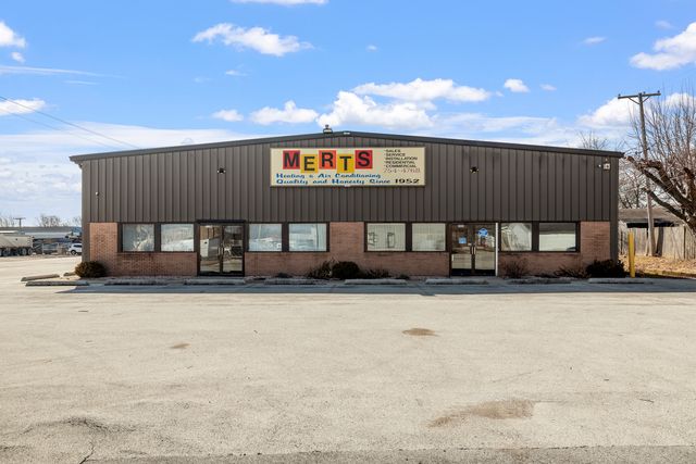3102 Louis Sherman Drive, Steger, IL 60475