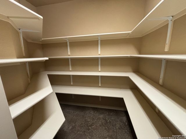 104 Park View, Poth, TX 78147