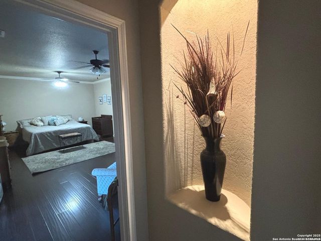 104 Park View, Poth, TX 78147