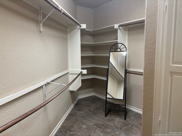 104 Park View, Poth, TX 78147