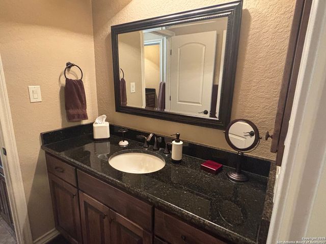 104 Park View, Poth, TX 78147