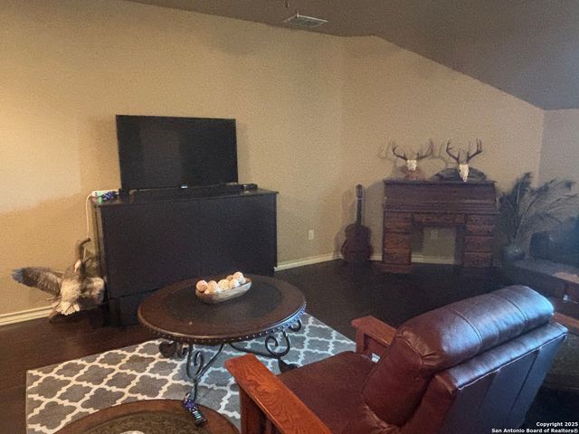 104 Park View, Poth, TX 78147