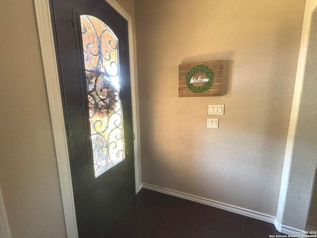 104 Park View, Poth, TX 78147