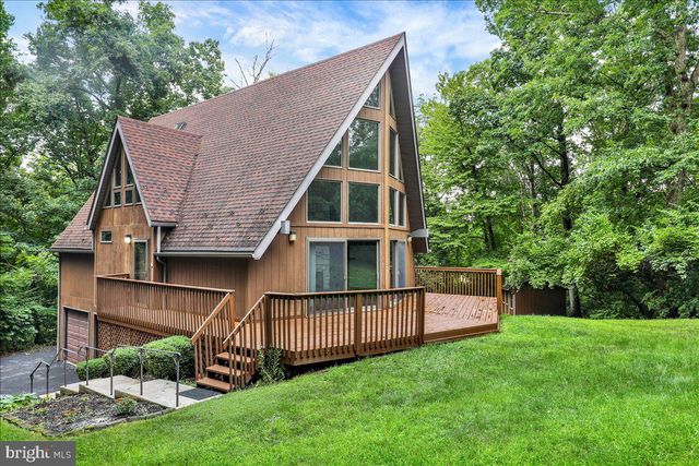 31 TODD DR, Leesport, PA 19533