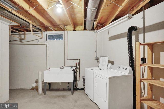 31 TODD DR, Leesport, PA 19533