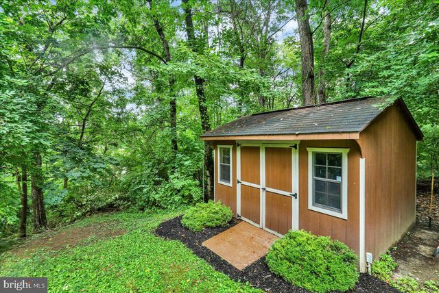 31 TODD DR, Leesport, PA 19533