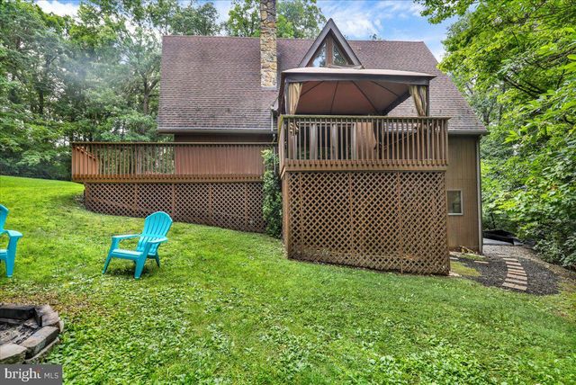 31 TODD DR, Leesport, PA 19533