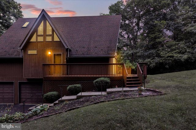 31 TODD DR, Leesport, PA 19533