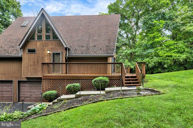31 TODD DR, Leesport, PA 19533