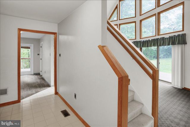 31 TODD DR, Leesport, PA 19533
