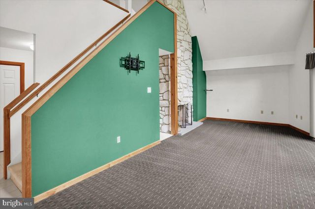 31 TODD DR, Leesport, PA 19533