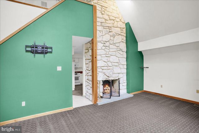 31 TODD DR, Leesport, PA 19533